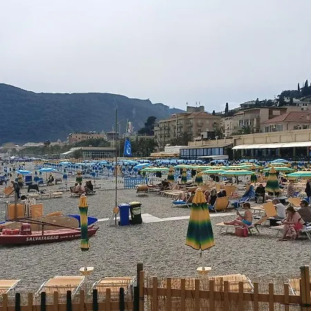 Piccolo Center 2* Finale Ligure